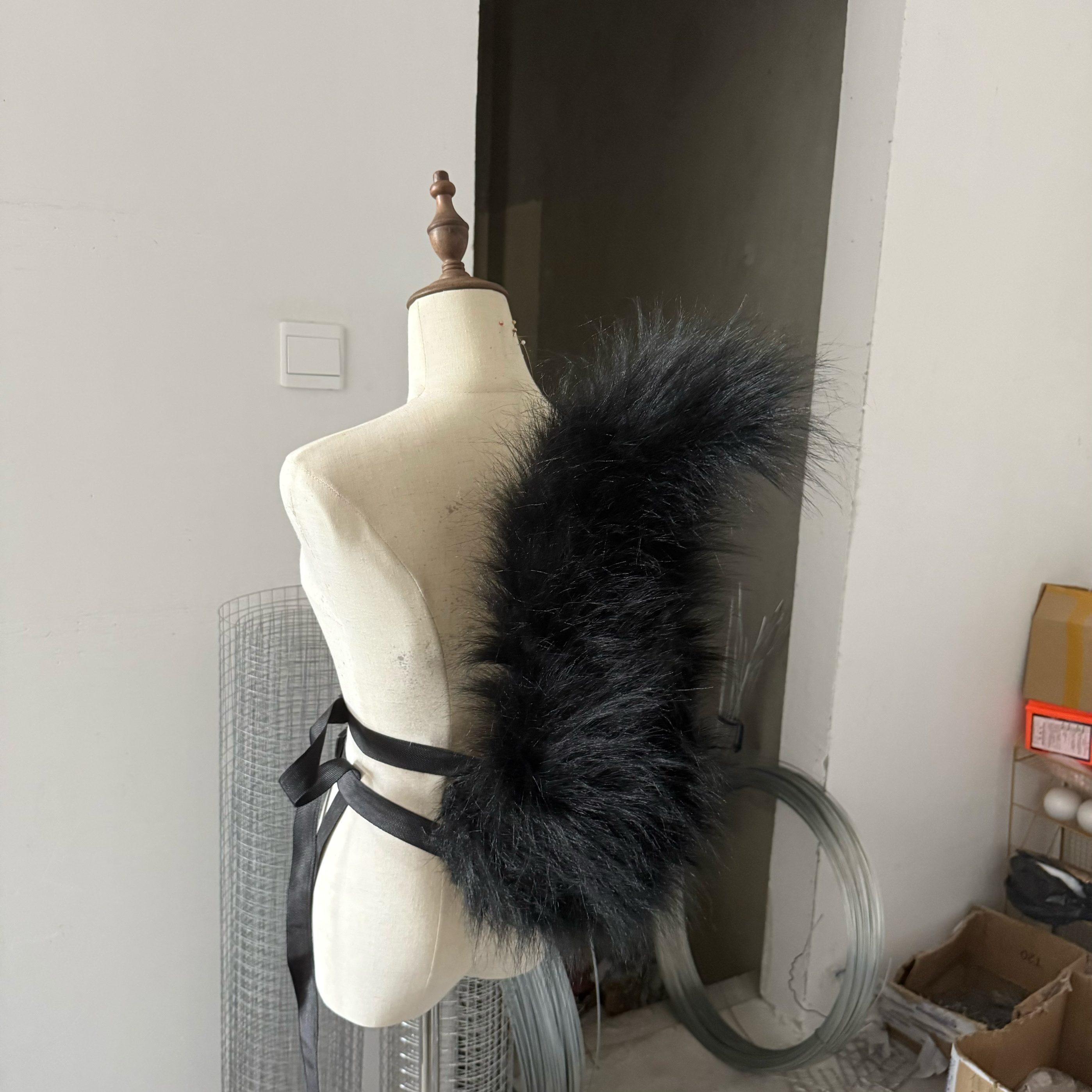 New Hand Made Work Black Squir - огляд і ціна Cosplay Prop Works