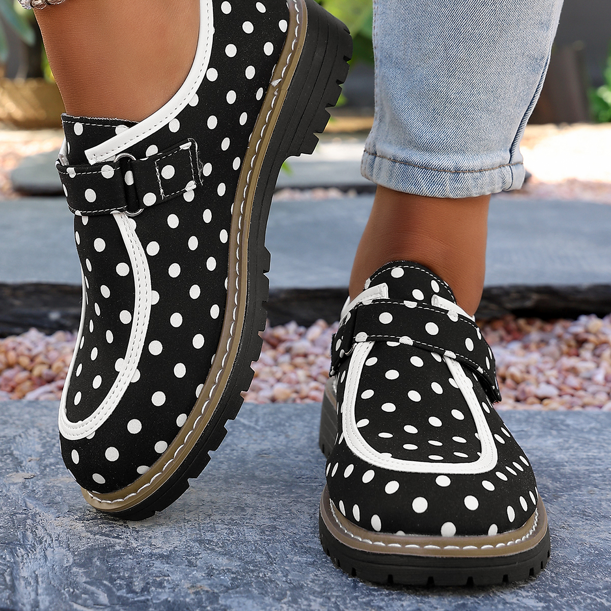 Women's Large Size Fashionable - огляд і ціна Velcro Hook Loop