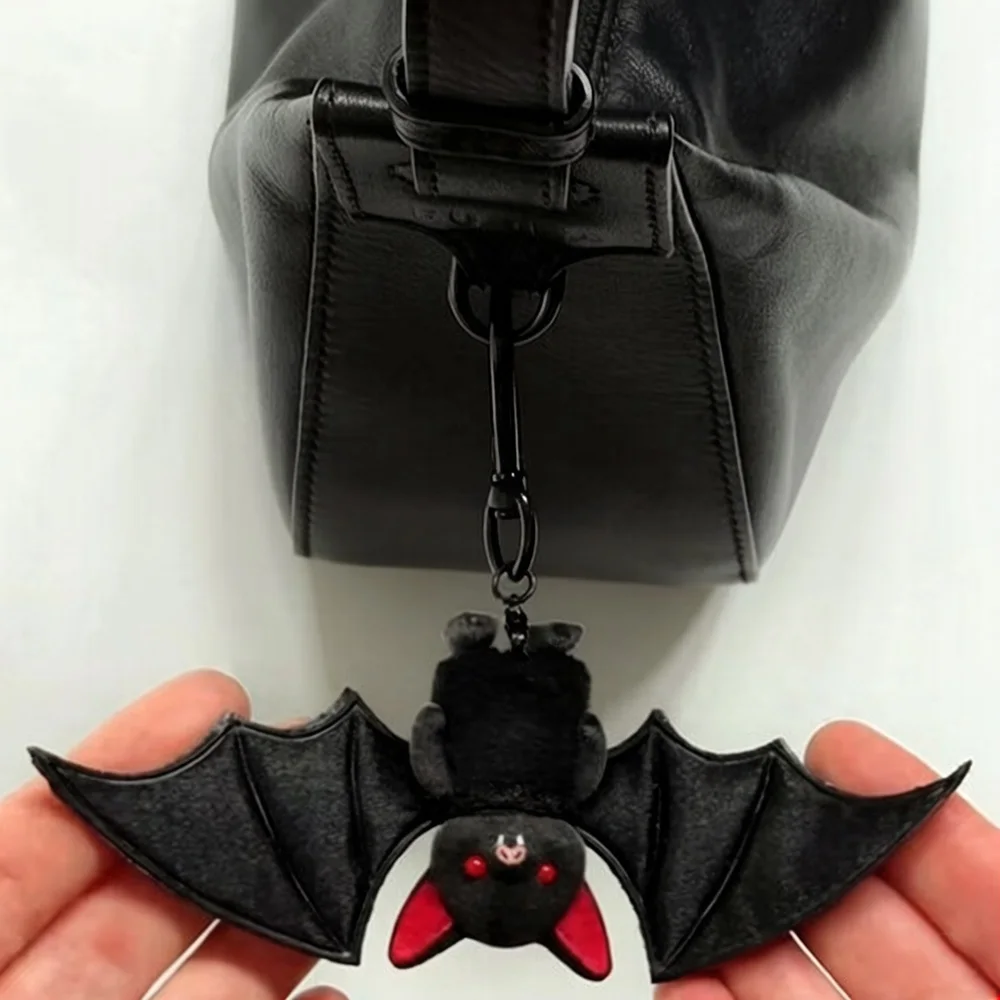 Plush Black Bat Keychain Gothi - огляд і ціна Cosplay Bat Prop